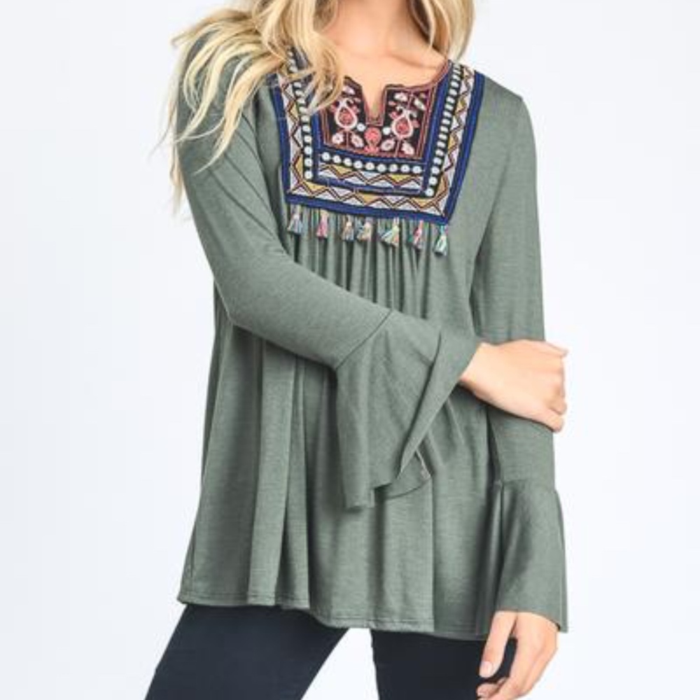 ❤️2 LEFT❤️ Kendall Bell Sleeve Top